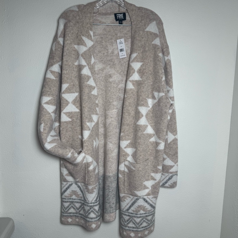 Frye Women's Geometric Cardigan New cozy Aztec sweater pockets cabincore Western